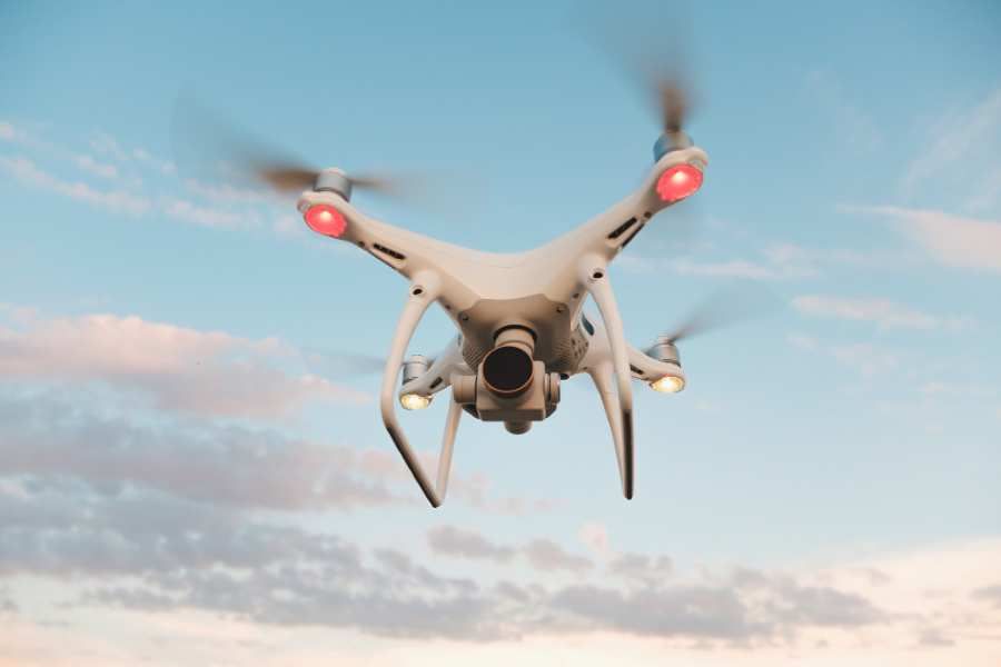 Bezpečnostní služba G-3 s.r.o. využívá fyzickou ostrahu, mobilní hlídky a moderní technologie včetně dronů a Security Tower