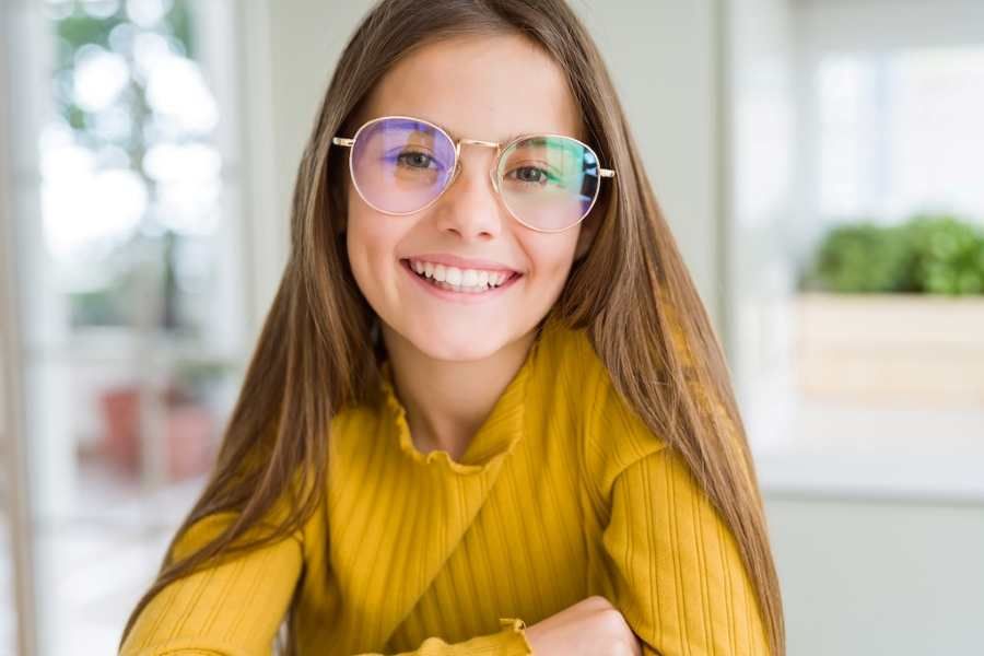 Tupozrakost: Jak vzniká a jaké jsou možnosti léčby? Konvenční i moderní