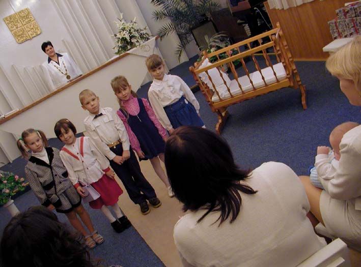 obrázek: Přísnější podmínky soc.-právní podmínky ochrany dětí