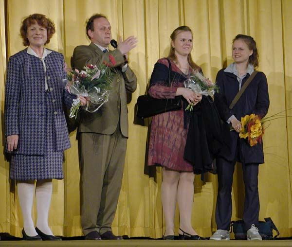 obrázek: Před filmem Horem Pádem převezme cenu E. Vašáryová