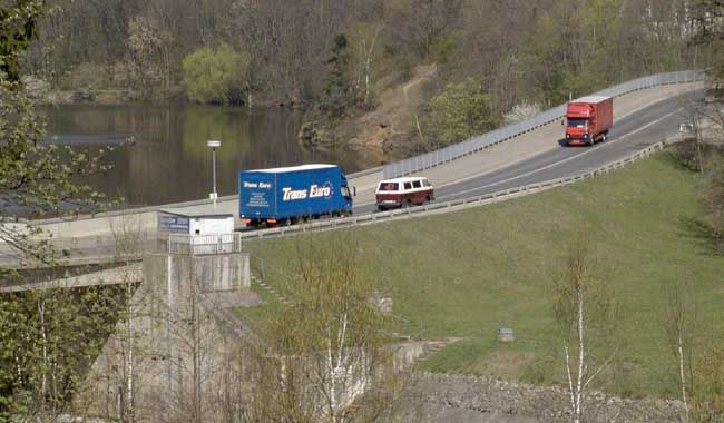 obrázek: Pomezí pro nákladní dopravu stále neprůjezdné