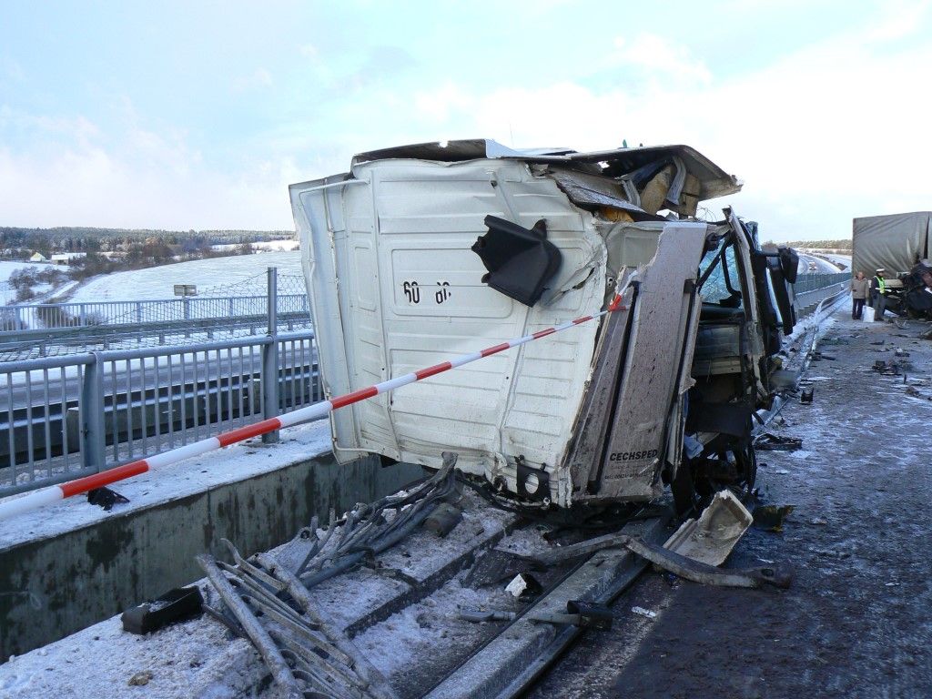 obrázek: Dálnici D5 na Tachovsku blokuje tragická nehoda kamionu