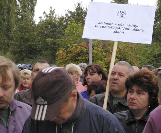 obrázek: V Pačejově lidé pochodovali proti úložišti