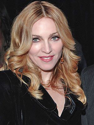 obrázek: Madonna nepřestává pomáhat…