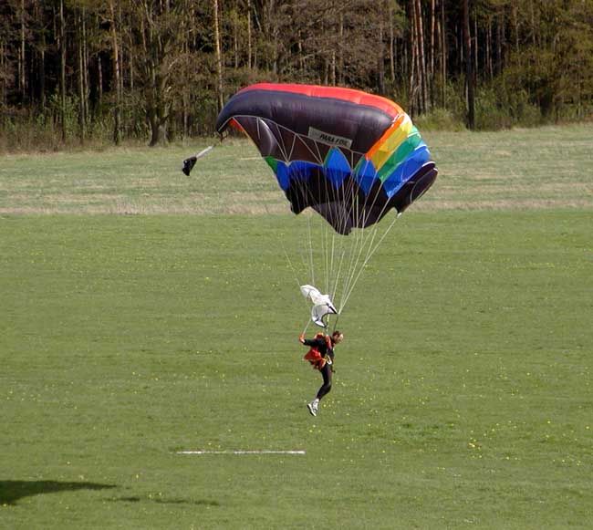 obrázek: V Plzeňském kraji přibývá úrazů parašutistů
