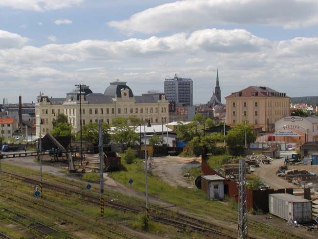 obrázek: Sprejeři pomalovali plzeňský dům