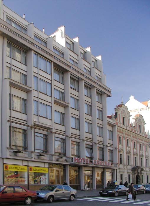 obrázek: Plzeňské hotely praskají ve švech