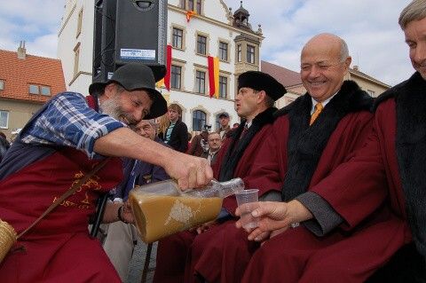 obrázek: Inspektoři vyrazili na kontroly burčáku
