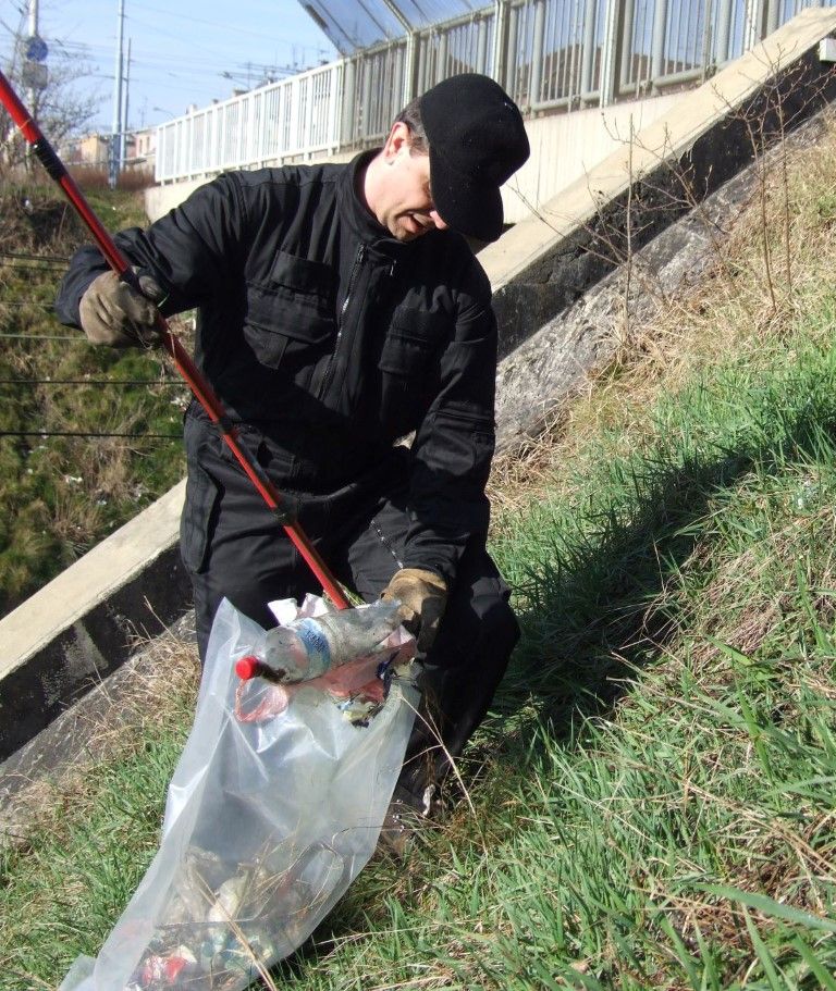 obrázek: Ochránci přírody čistili tůňky pro čolky