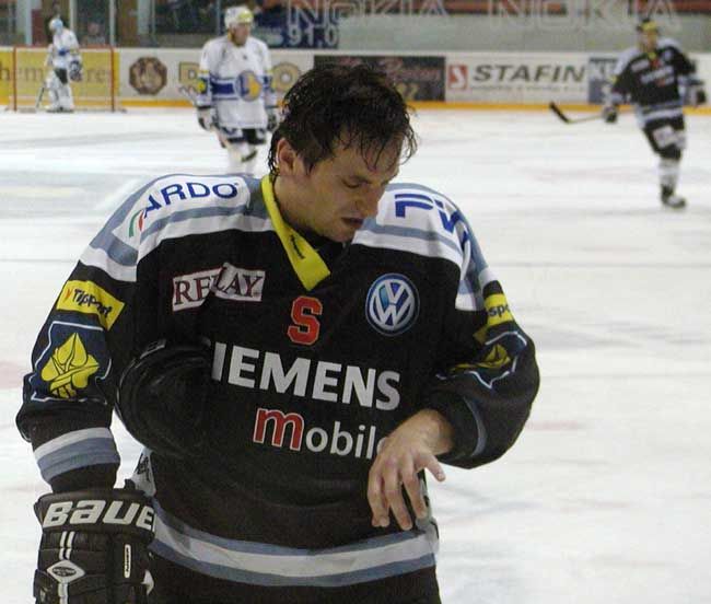 obrázek: Hokejisté Karlových Varů vstoupili do semifinále prohrou 2:3