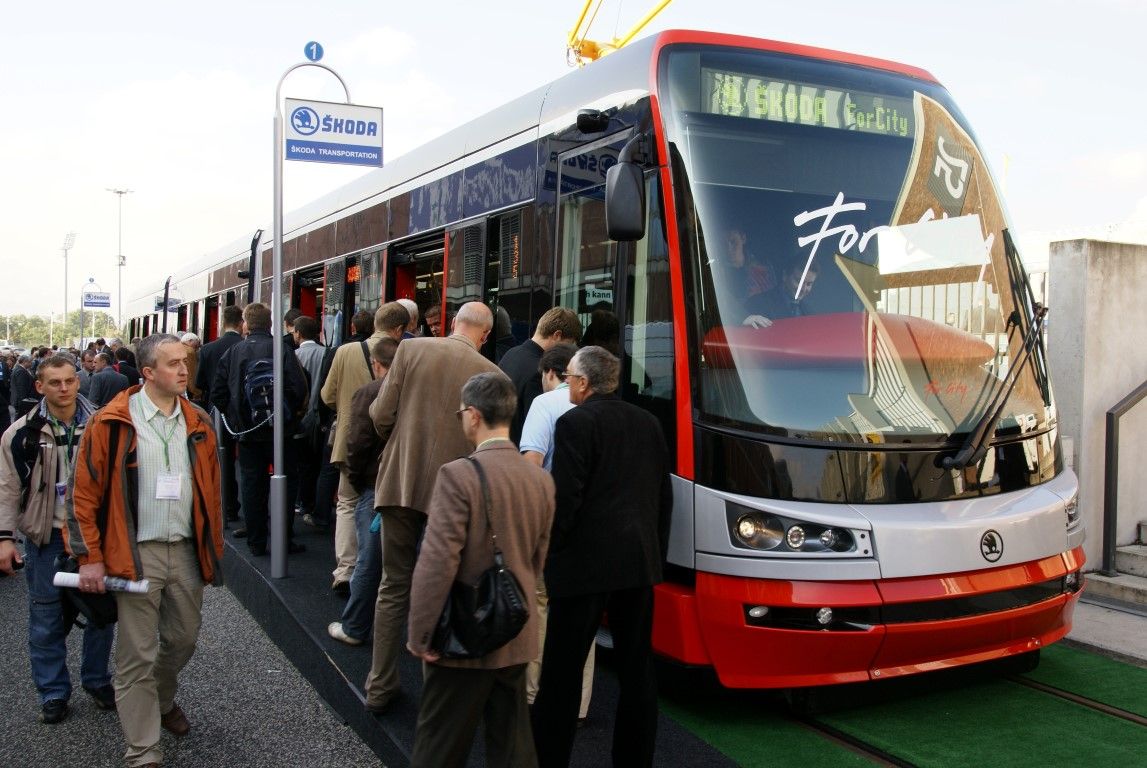 obrázek: Škoda představila v Berlíně lokomotivu a tramvaj