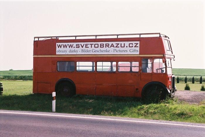 obrázek: Strážníci bojují proti pojízdným reklamním poutačům