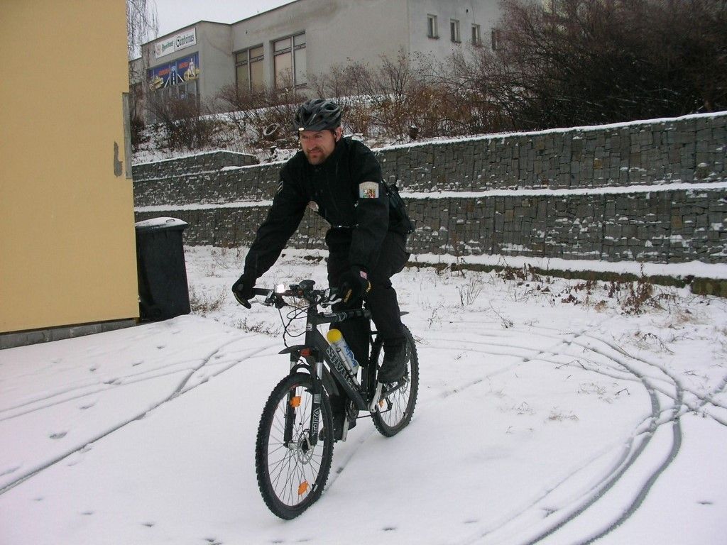 obrázek: Strážníci jsou dobří cyklisté. Našlapou denně až 100 kilometrů