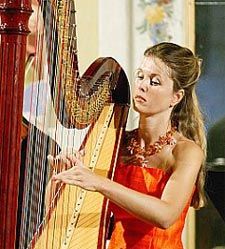 obrázek: Světová harfenistka dnes v Plzni předvede své umění