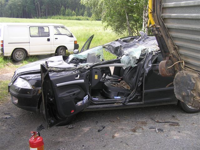 obrázek: U Úněšova bourala oktávka s traktorem