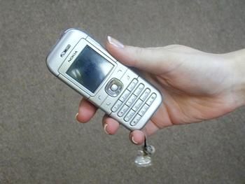 obrázek: Z přeštické cestovky ukradli telefon