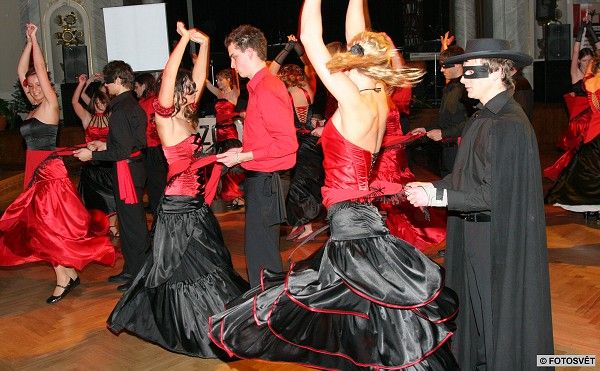 obrázek: Zorro 4. ledna 2008 ovládl Měšťanskou besedu 