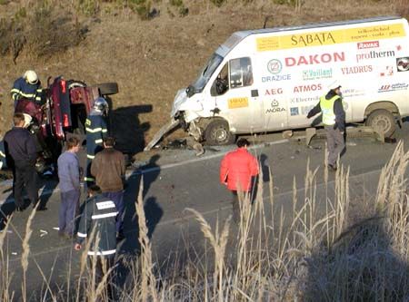 obrázek: Dvě autasečelně zrazila