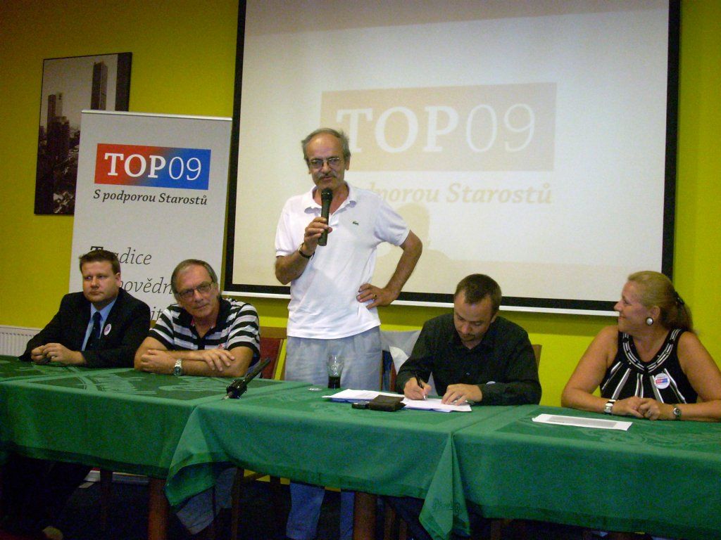 obrázek: Jaroslav Lobkowicz se setkal Na Spilce se seniory