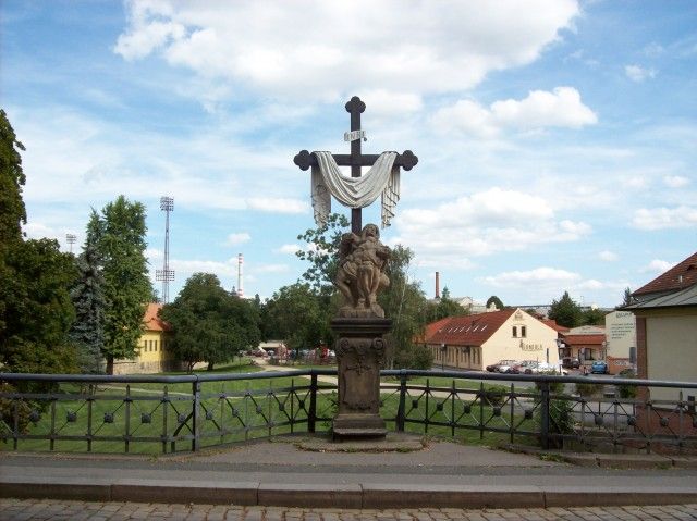 obrázek: Jezírko v Mlýnské strouze se začíná plnit vodou