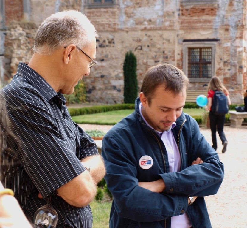 obrázek: Kandidáti TOP 09 diskutovali na vinobraní v Nebílovech i Stříbře