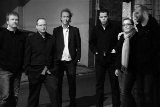 obrázek: Na ulici dnes zahraje Australan Andrew McCubbin 