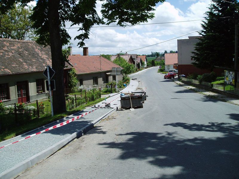 obrázek: Obce na Tachovsku hledají statisíce na chodníky