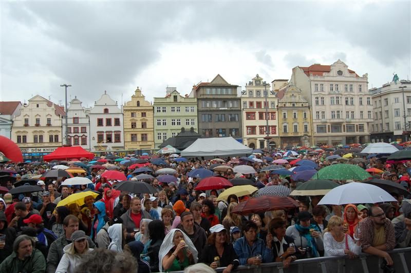 obrázek: Počasí nepřálo, přesto Pilsner Fest navštívilo na 30 tisíc lidí