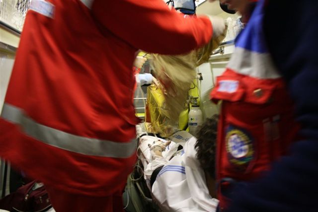 obrázek: Před Kauflandem hořel bezdomovec