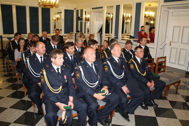 obrázek: Třináct hasičů z kraje převzalo medaile za věrnost