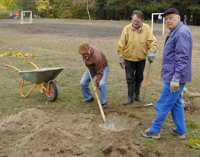 obrázek: Obyvatelé Dobré Vody společně upravili část obce