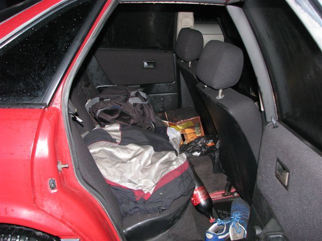 obrázek: V hořícím automobilu u parkhotelu ležel spící muž