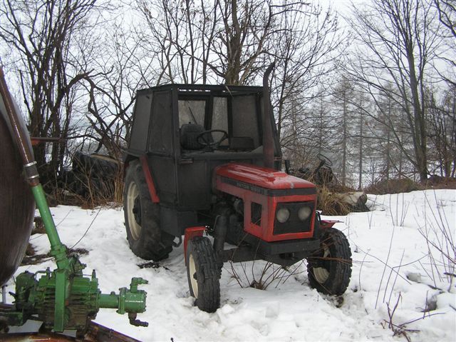 obrázek: V Předvojovicích hořela dílna na opravu zemědělských strojů