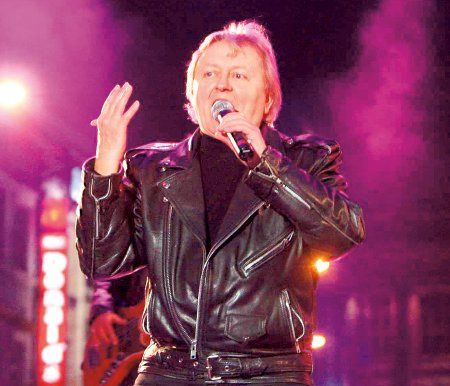 obrázek: Václav Neckář & Bacily míří do Měšťanské besedy