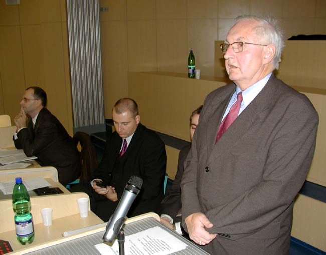 obrázek: Řešení plagiátorské kauzy na plzeňských právech se odkládá