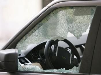 obrázek: Vykradači aut v Plzni se včera napakovali