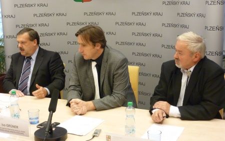 obrázek: Brdským obcím hrozí podle představitelů kraje vylidnění