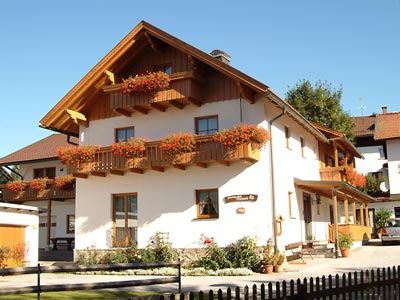 obrázek: Češi nakupují nemovitosti na německé straně Šumavy