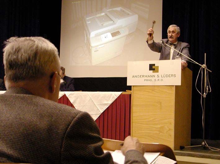 obrázek: Celníci dnes pořádají dražbu, získat můžete koloběžku