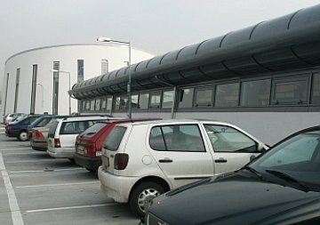 obrázek: Plzeňané nedávají u hypermarketů přednost zprava