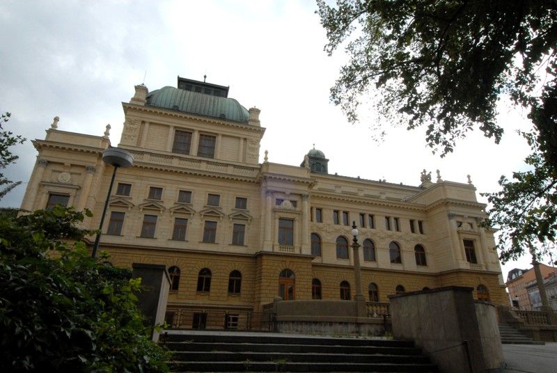 obrázek: Plzeňské divadlo má novou fasádu za 37 milionů