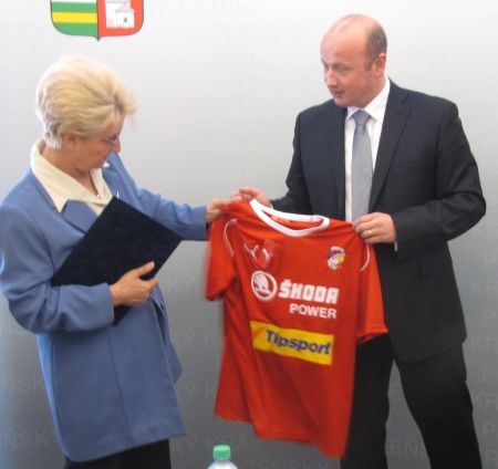 obrázek: Plzeňský kraj se stal hlavním partnerem mládeže FC Viktoria