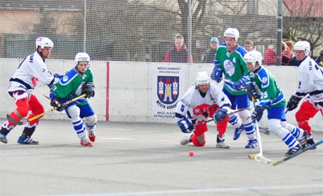 obrázek: Plzeňští hokejbalisté uzavřeli základní část výhrou v derby