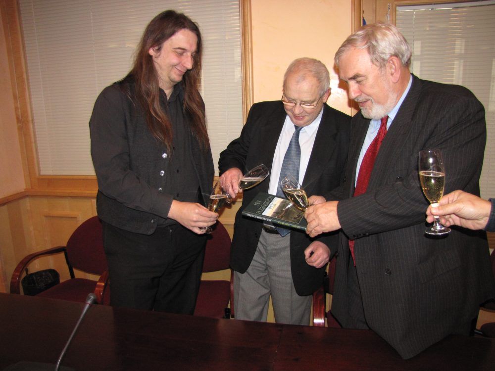 obrázek: Pokřtěná kniha představuje Pět plzeňských řek 