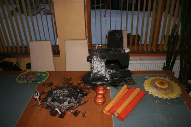 obrázek: Požár domu na Domažlicku způsobila svíčka