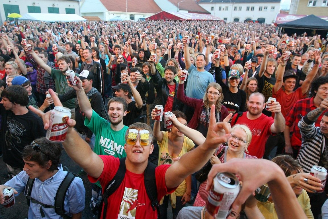 obrázek: Rekord v přípitku pokořilo na Pilsner Festu 5331 lidí