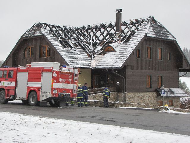 obrázek: Shořela budova obecního úřadu Horská Kvilda