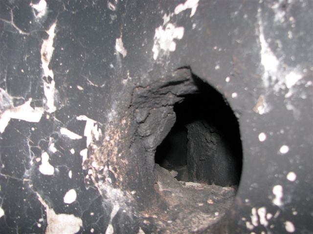 obrázek: V Kralovicích vyhořel byt, rodina využila náhradní ubytování