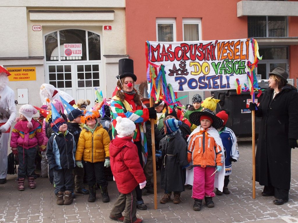 obrázek: Děti z Želvičkové školky rozveselily Mulačovu nemocnici