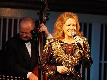 obrázek: Eva Pilarová vystoupí v Měšťanské besedě